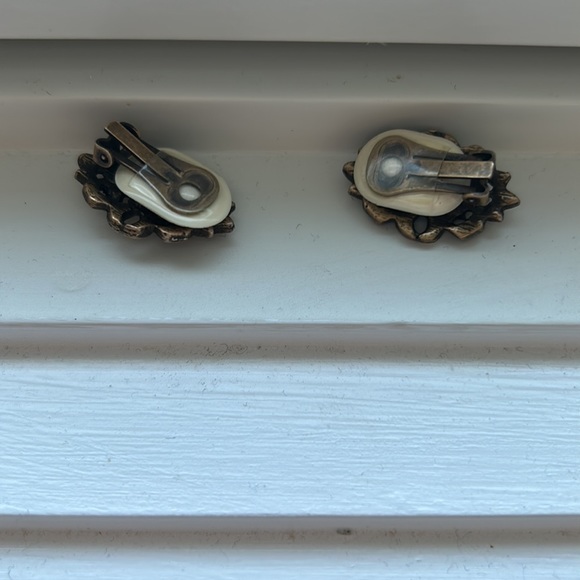 Vintage Bronzed Art Deco Inspired Clip On Earrings - Picture 2 of 6